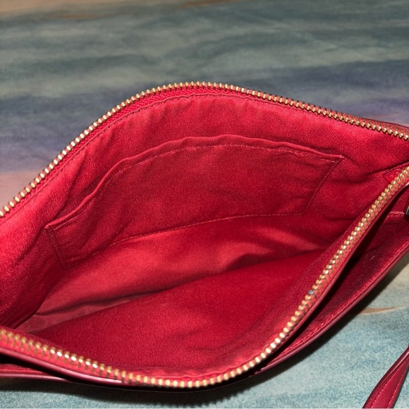 Coach red crossbody bag with matching insert pouch - Picture 15 of 16